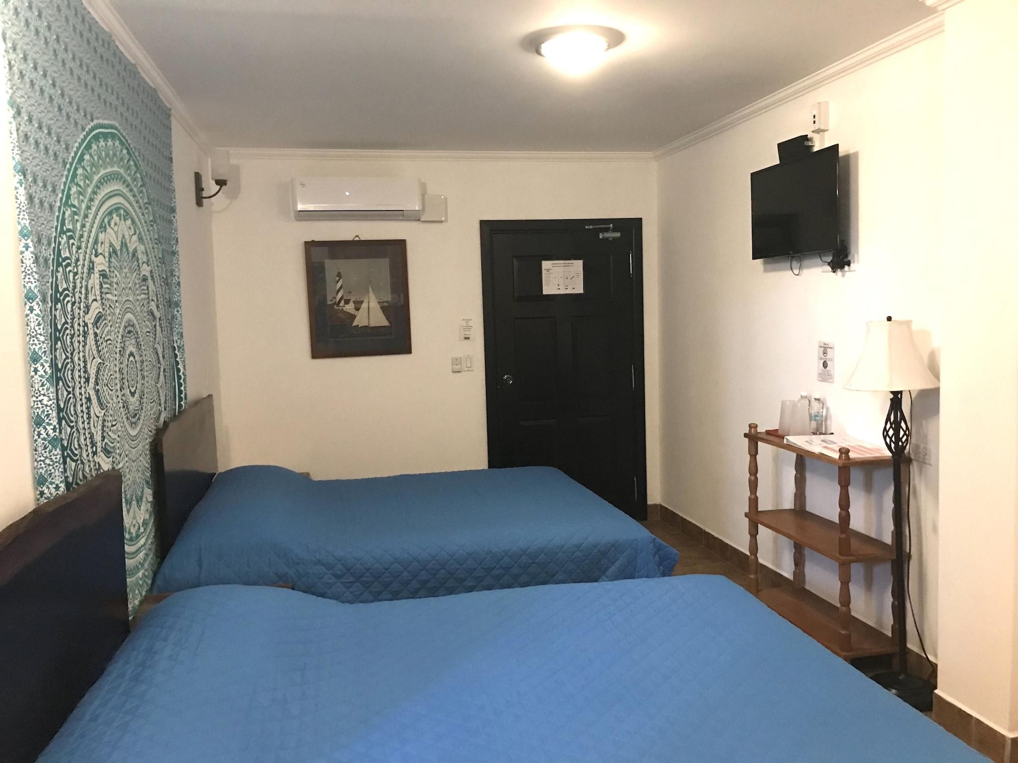 Easy Inn Hotel Белиз Сити Екстериор снимка