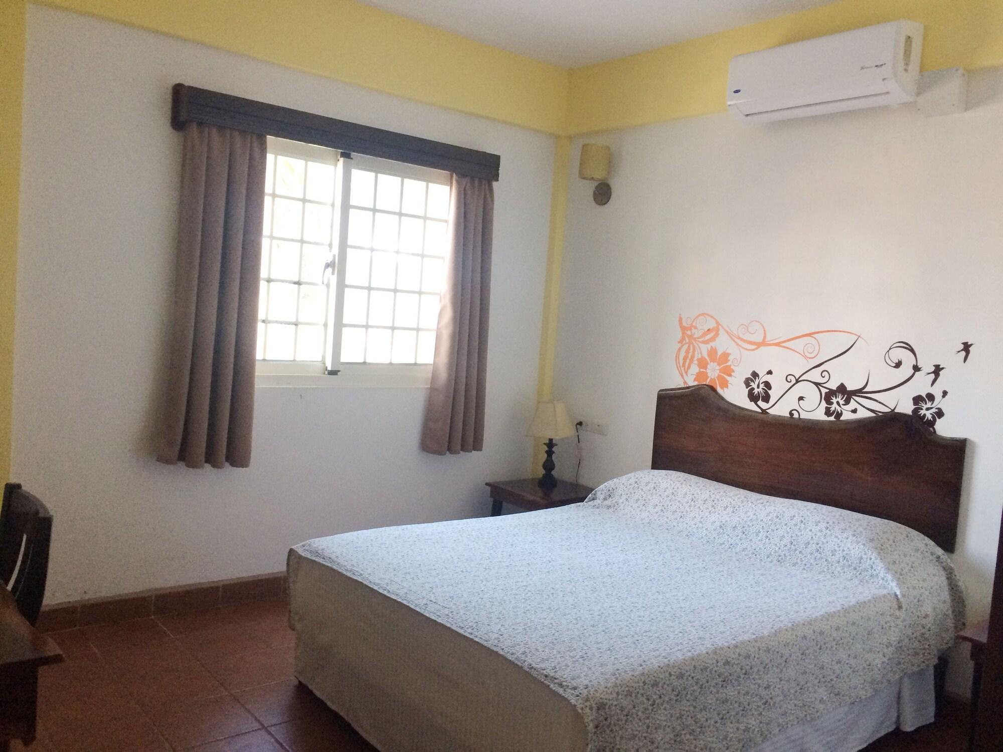 Easy Inn Hotel Белиз Сити Екстериор снимка