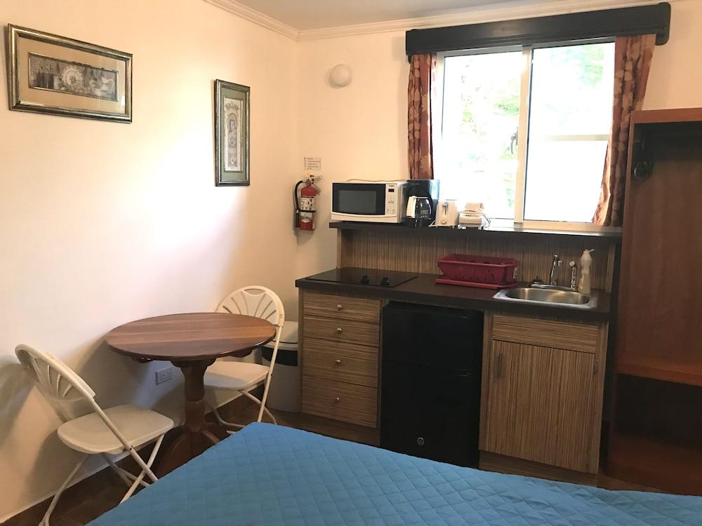 Easy Inn Hotel Белиз Сити Екстериор снимка