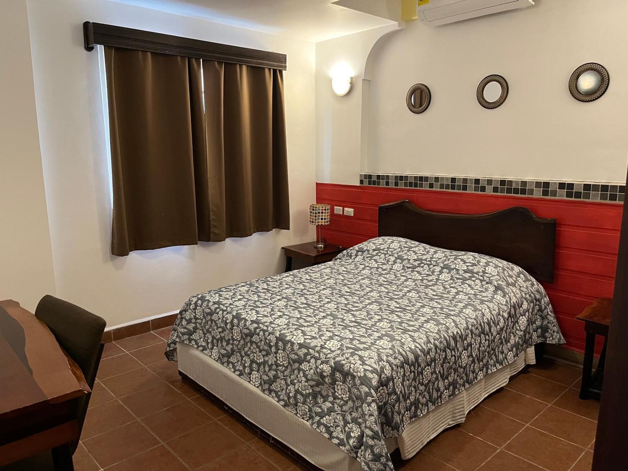 Easy Inn Hotel Белиз Сити Екстериор снимка